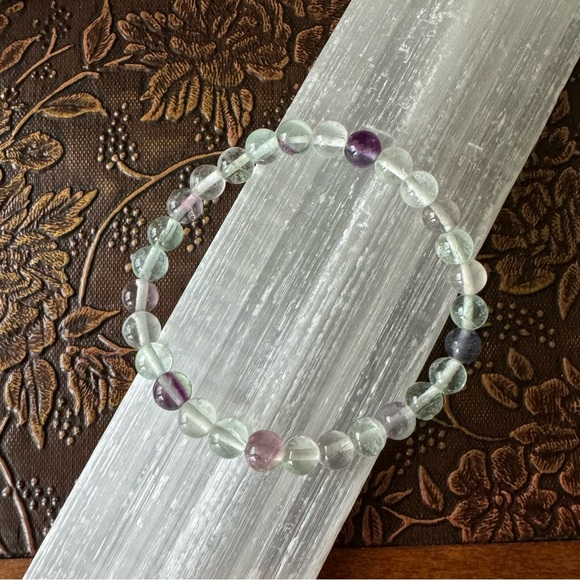 Genuine 6 mm Bead AA Grade Fluorite Crystal Gemstone Stacking Bracelet - Picture 6 of 7